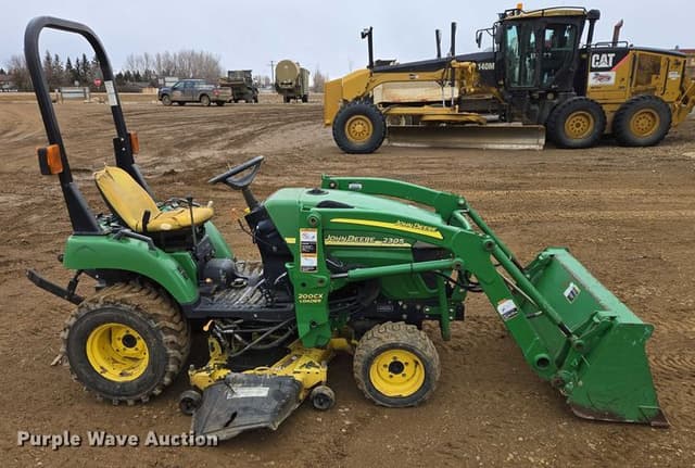 Image of John Deere 2305 equipment image 3