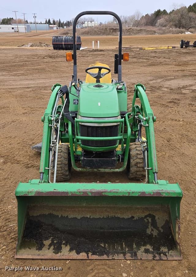 Image of John Deere 2305 equipment image 1