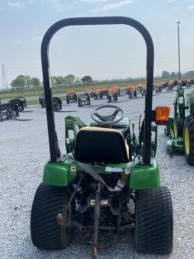 Image of John Deere 2305 equipment image 3