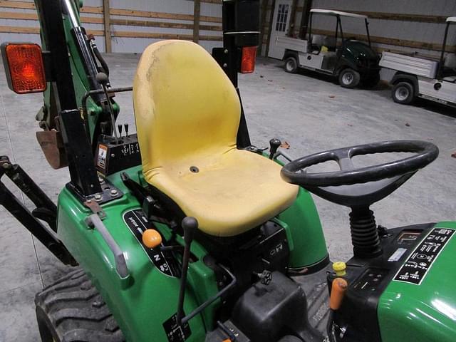 Image of John Deere 2305 equipment image 4