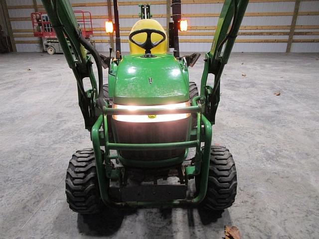 Image of John Deere 2305 equipment image 3