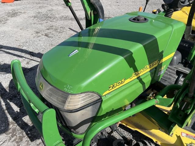 Image of John Deere 2305 equipment image 1