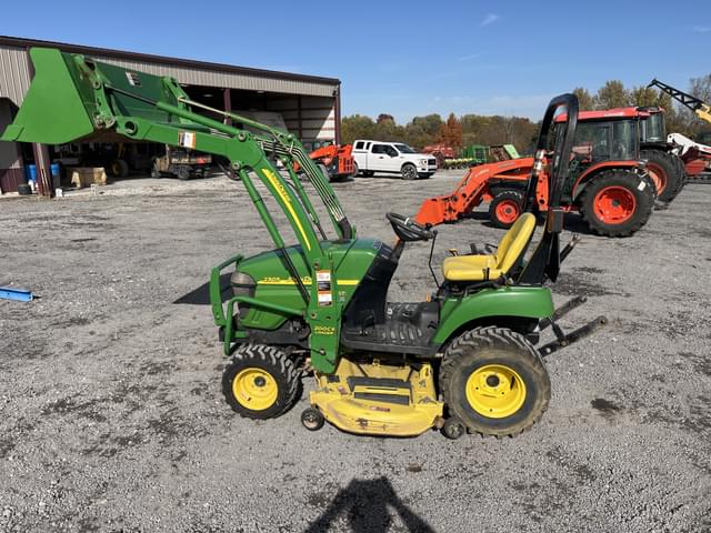 Image of John Deere 2305 equipment image 4