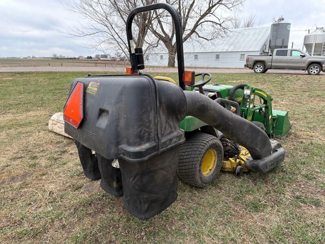 Image of John Deere 2305 equipment image 3