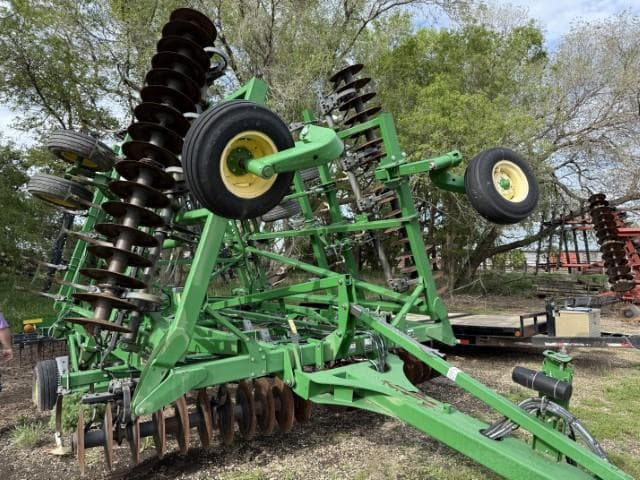 Image of John Deere 2310 equipment image 1