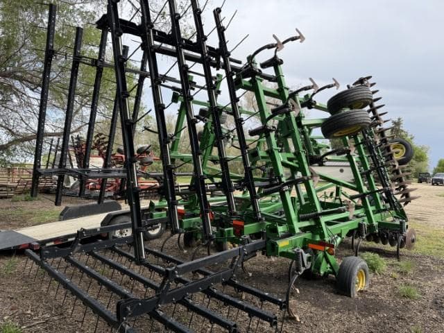 Image of John Deere 2310 equipment image 4