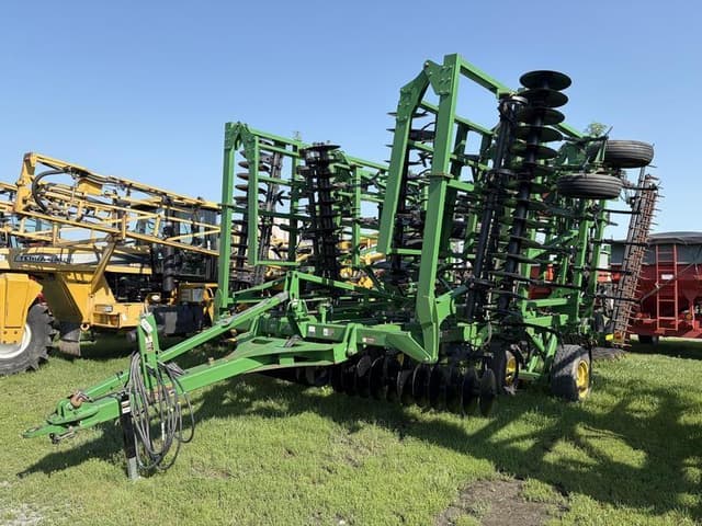 Image of John Deere 2310 equipment image 3