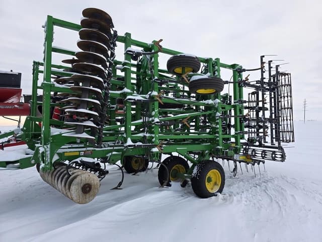 Image of John Deere 2310 equipment image 3