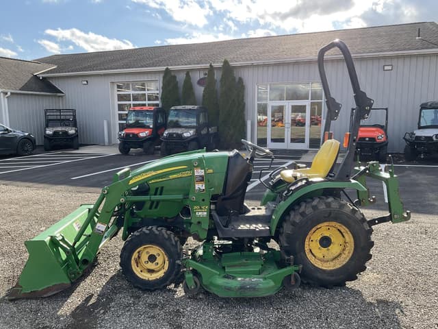 Image of John Deere 2320 equipment image 1