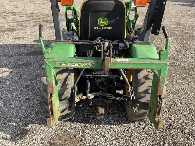 Image of John Deere 2320 equipment image 4