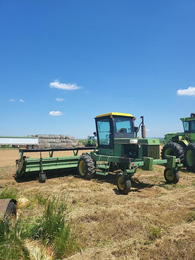 Image of John Deere 2320 equipment image 3