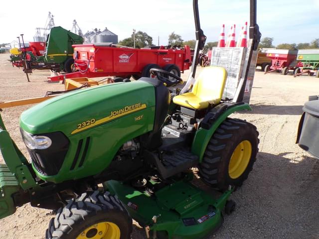 Image of John Deere 2320 equipment image 3