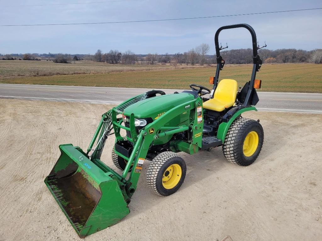 Main image John Deere 2320