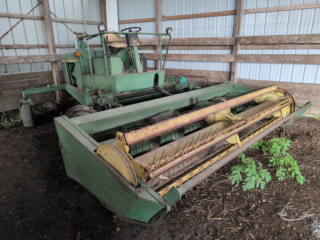 Image of John Deere 2320 Primary image