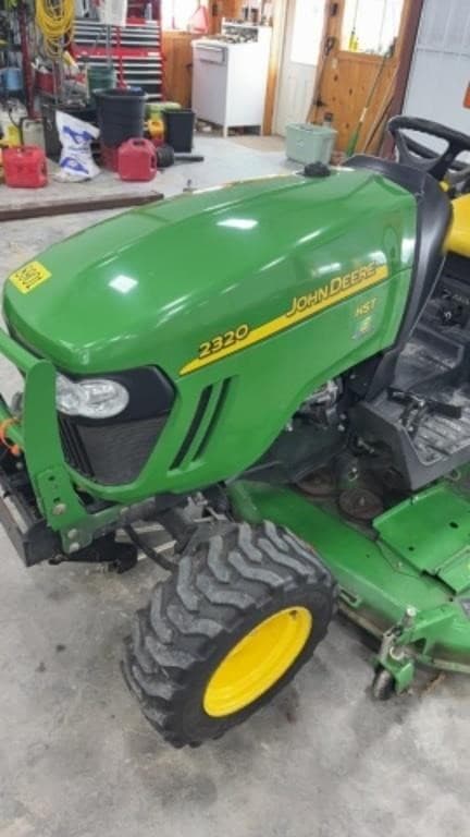 Image of John Deere 2320 equipment image 3
