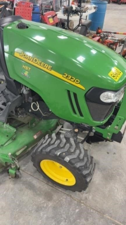 Image of John Deere 2320 equipment image 2
