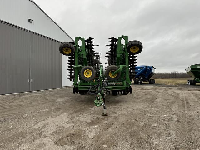 Image of John Deere 2330 equipment image 1