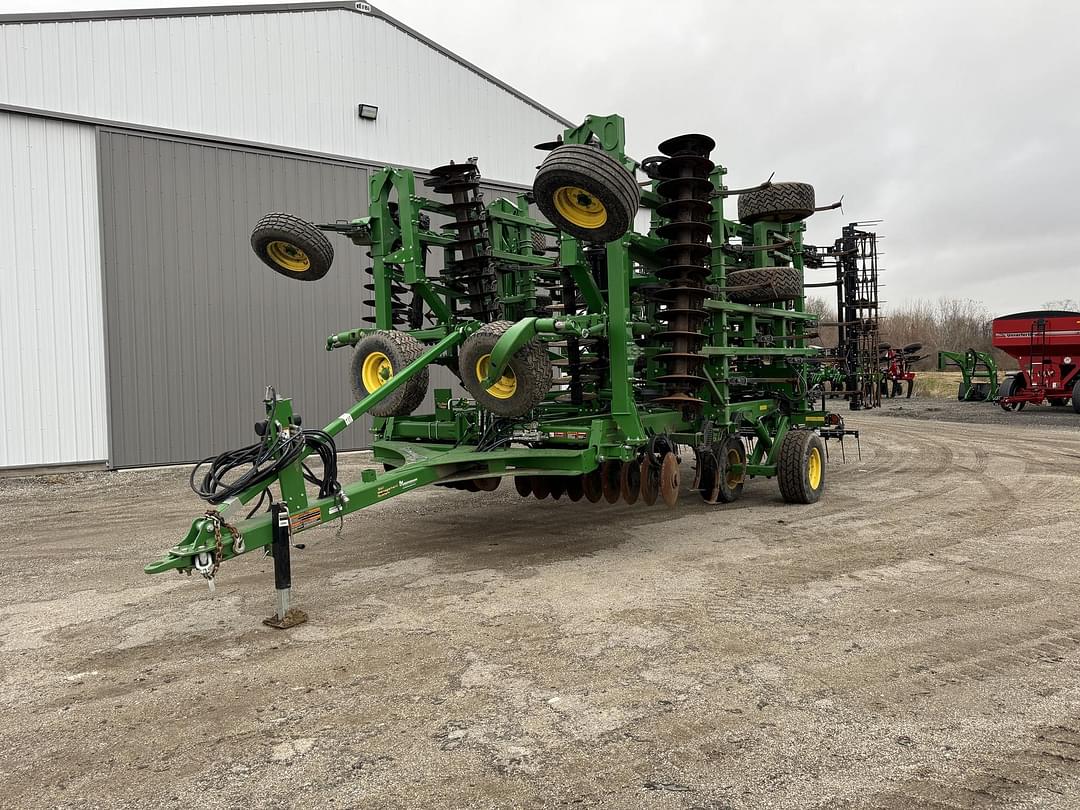 Image of John Deere 2330 Primary image