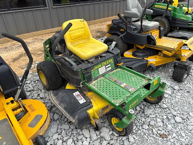 Image of John Deere Z335E equipment image 2