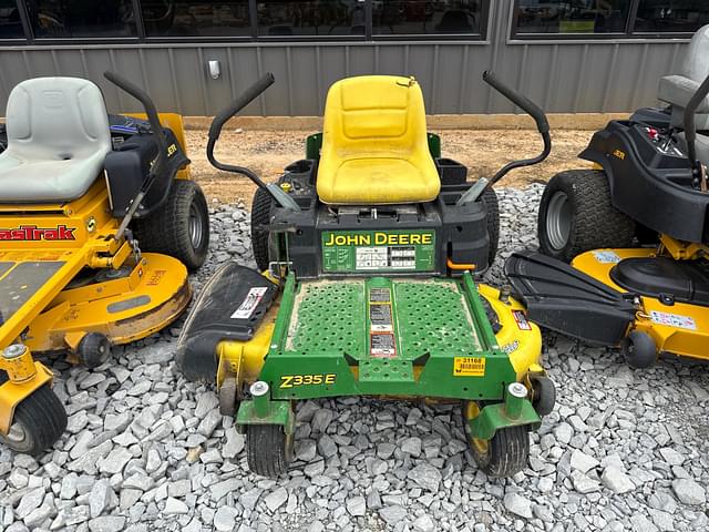 Image of John Deere Z335E equipment image 1