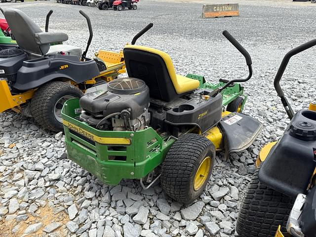 Image of John Deere Z335E equipment image 3