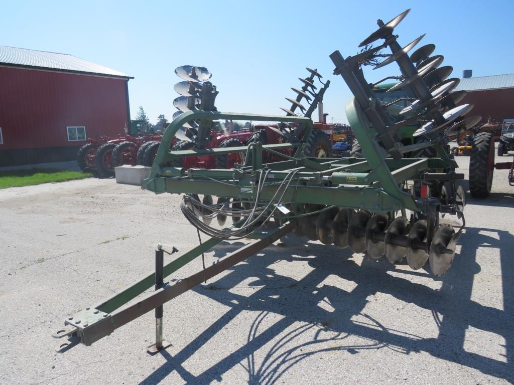 Image of John Deere 235 Primary image