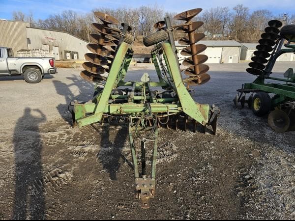 Image of John Deere 235 equipment image 2