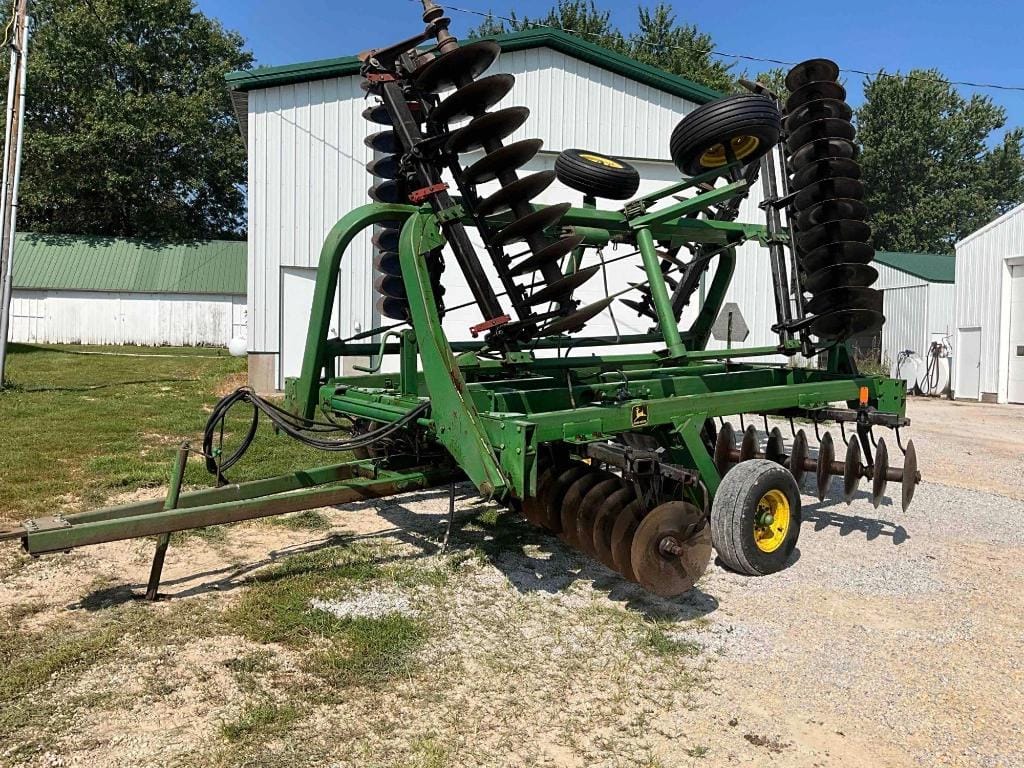 Main image John Deere 235