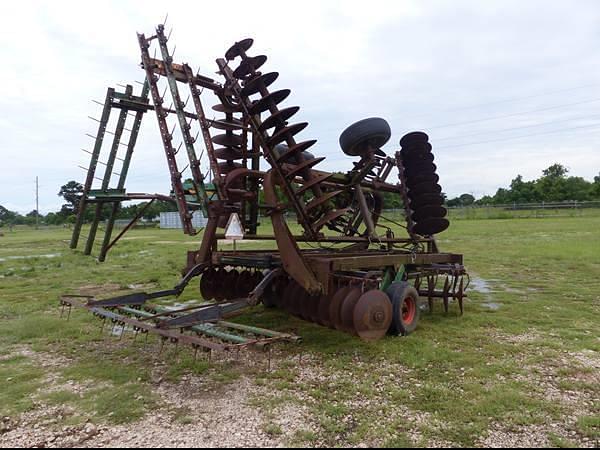 Image of John Deere 235 equipment image 3