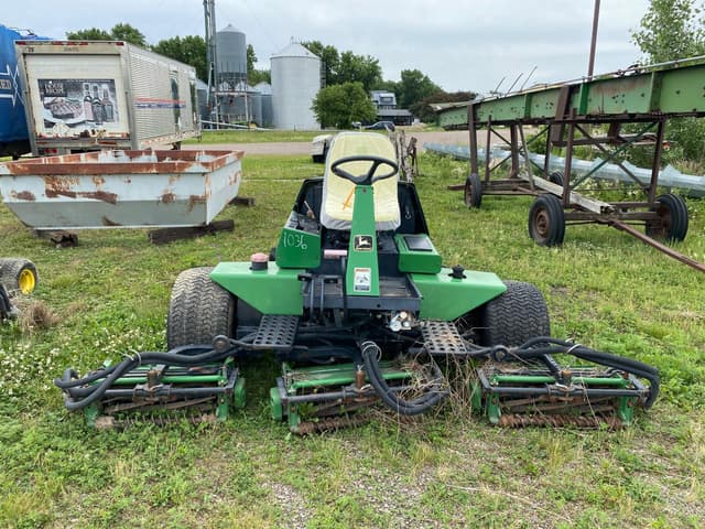 Image of John Deere 235A equipment image 1