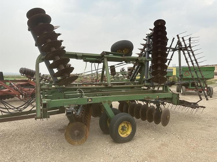 Main image John Deere 235 5