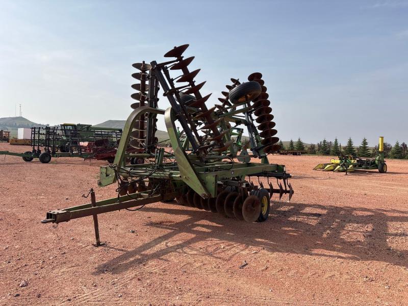 Image of John Deere 235 Primary image