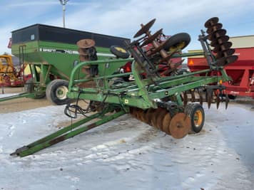 Main image John Deere 235