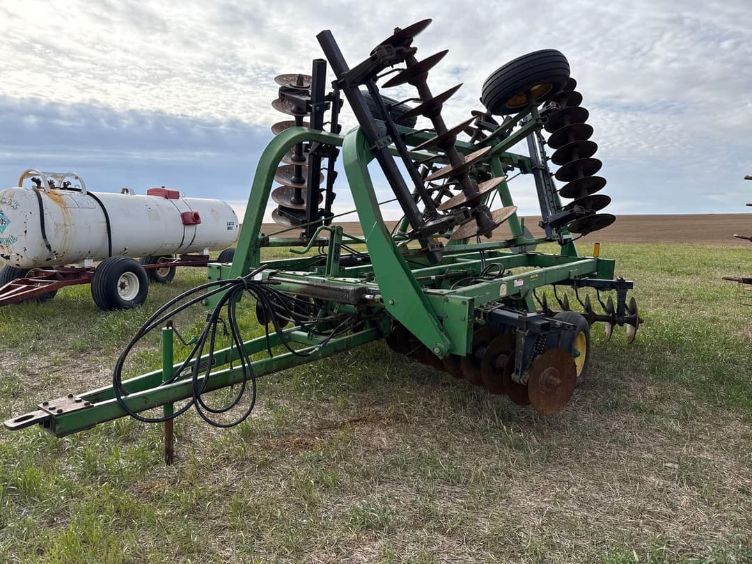 Image of John Deere 235 Primary image