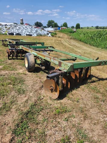Main image John Deere 235