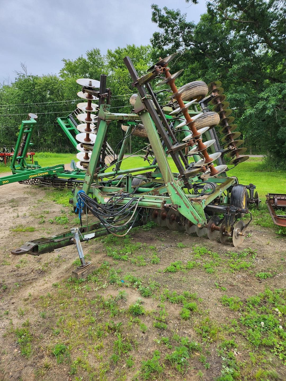 Image of John Deere 235 Primary image