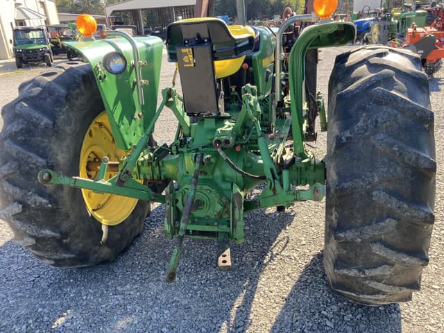 Image of John Deere 2350 equipment image 3