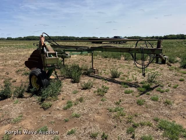 Image of John Deere 2350-2450 equipment image 2