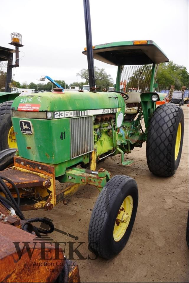 Image of John Deere 2350 equipment image 4