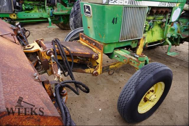 Image of John Deere 2350 equipment image 3