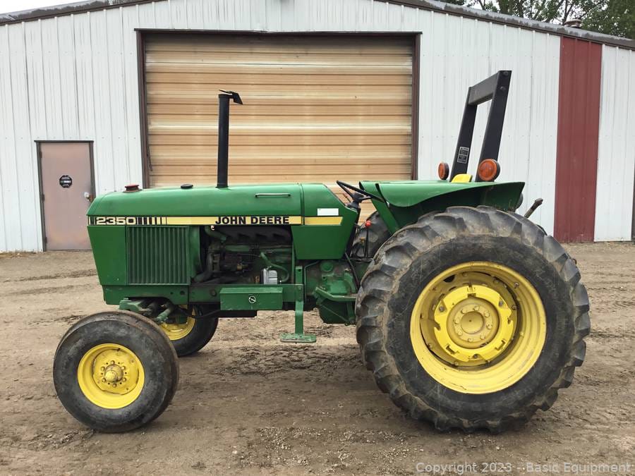 Main image John Deere 2350