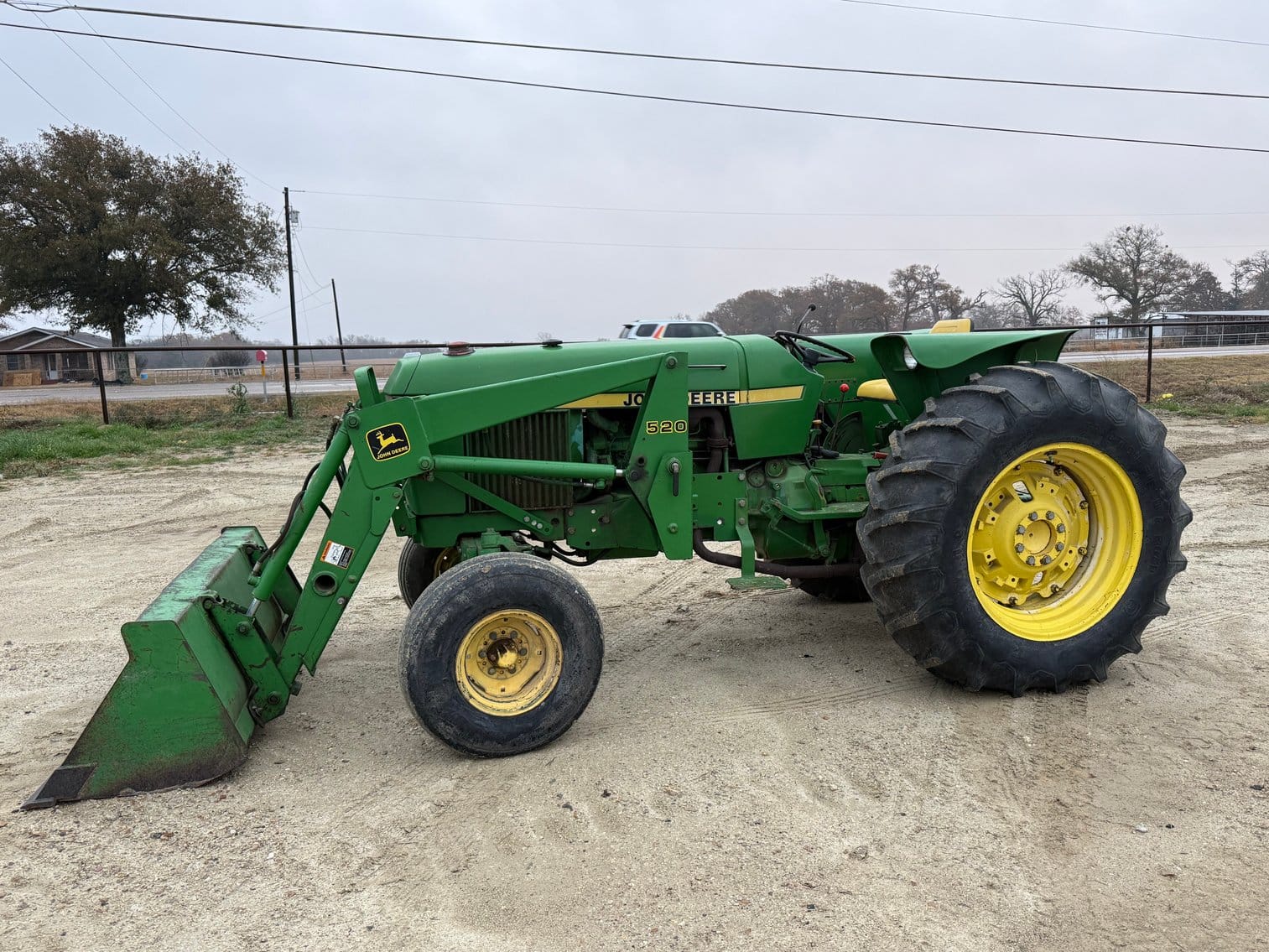 John Deere 2350 Equipment Image0