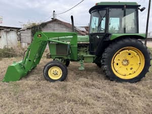 John Deere 2350 Image