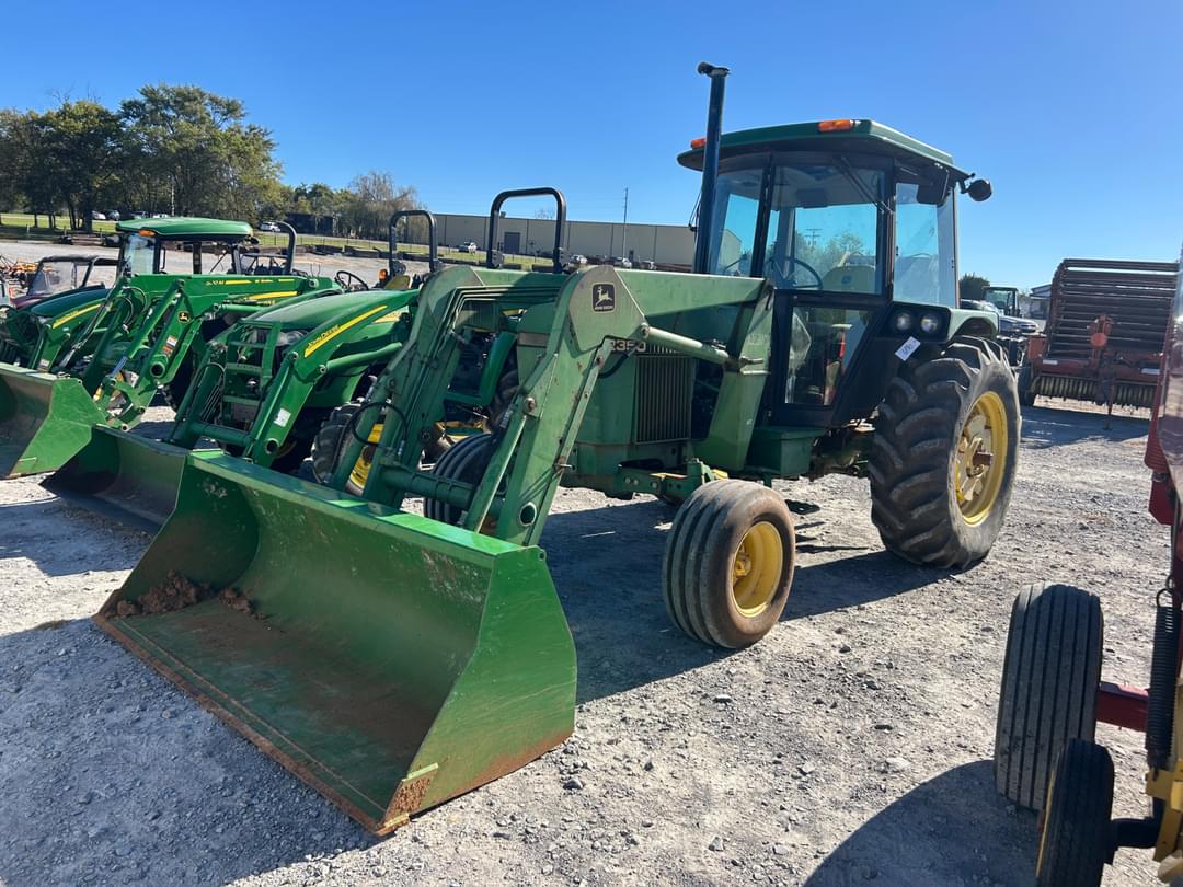Image of John Deere 2350 Primary image