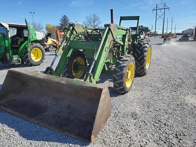 Image of John Deere 2350 equipment image 1