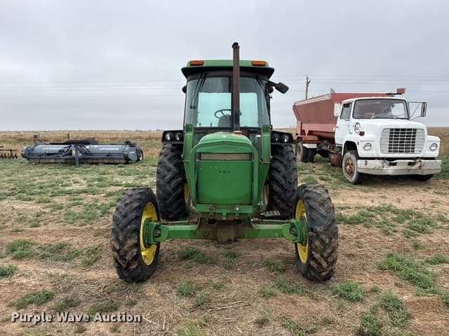 Image of John Deere 2350 equipment image 1