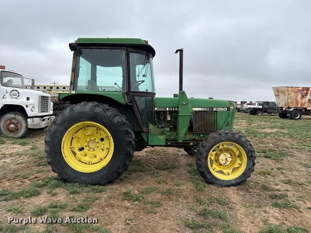 Image of John Deere 2350 equipment image 3