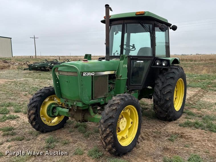 Image of John Deere 2350 Primary image