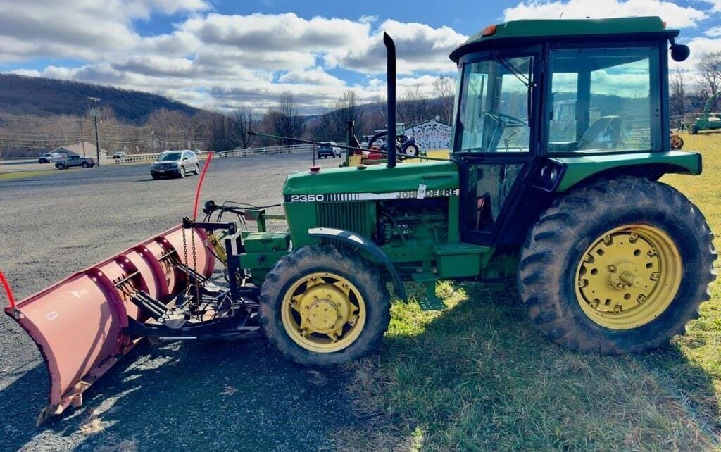 Main image John Deere 2350
