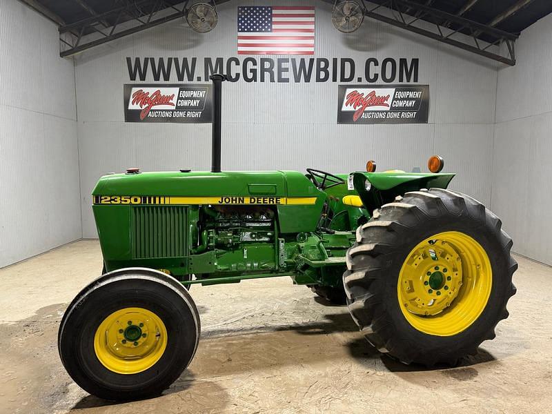 Image of John Deere 2350 Primary image